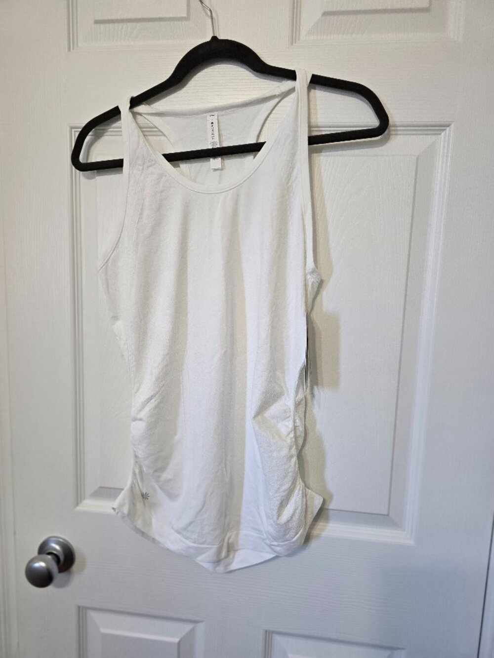 NWT white speedlight tank